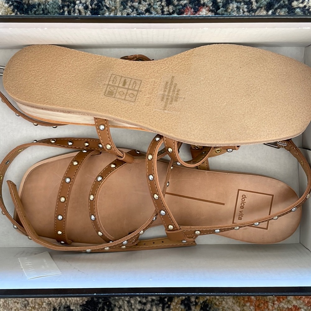 NWT Dolce Vita Rozie Wedge Sandal